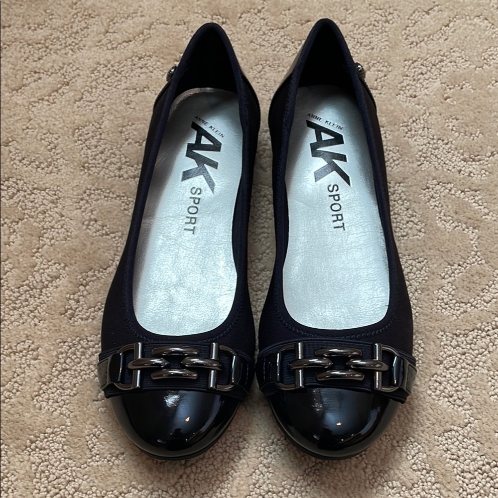 Women's Black Flats